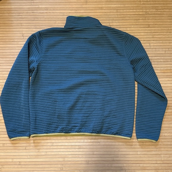 L.L. Bean Airlight Knit Pullover - Picture 5 of 8